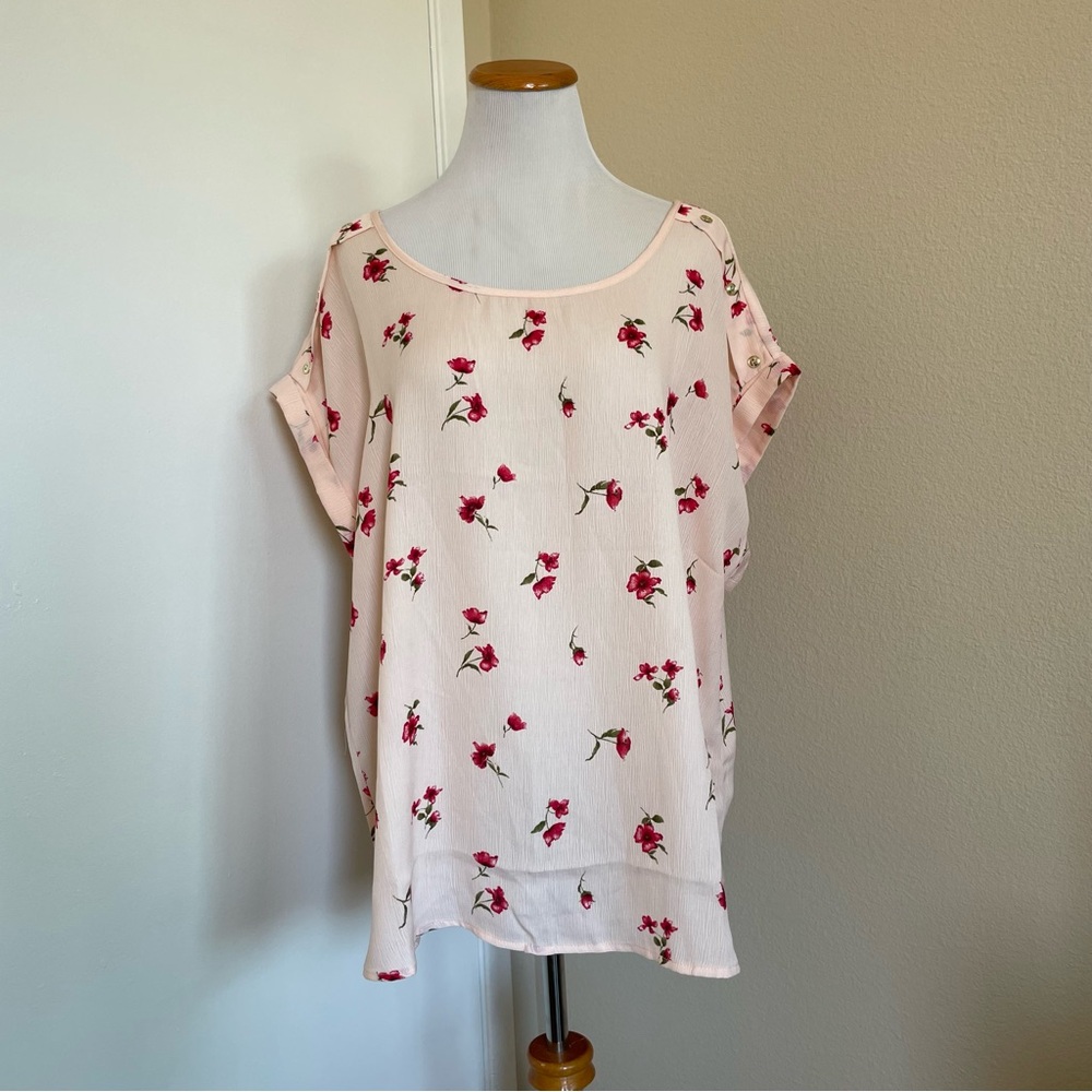 NWT Plus Size 3X Floral Pink Women's Top